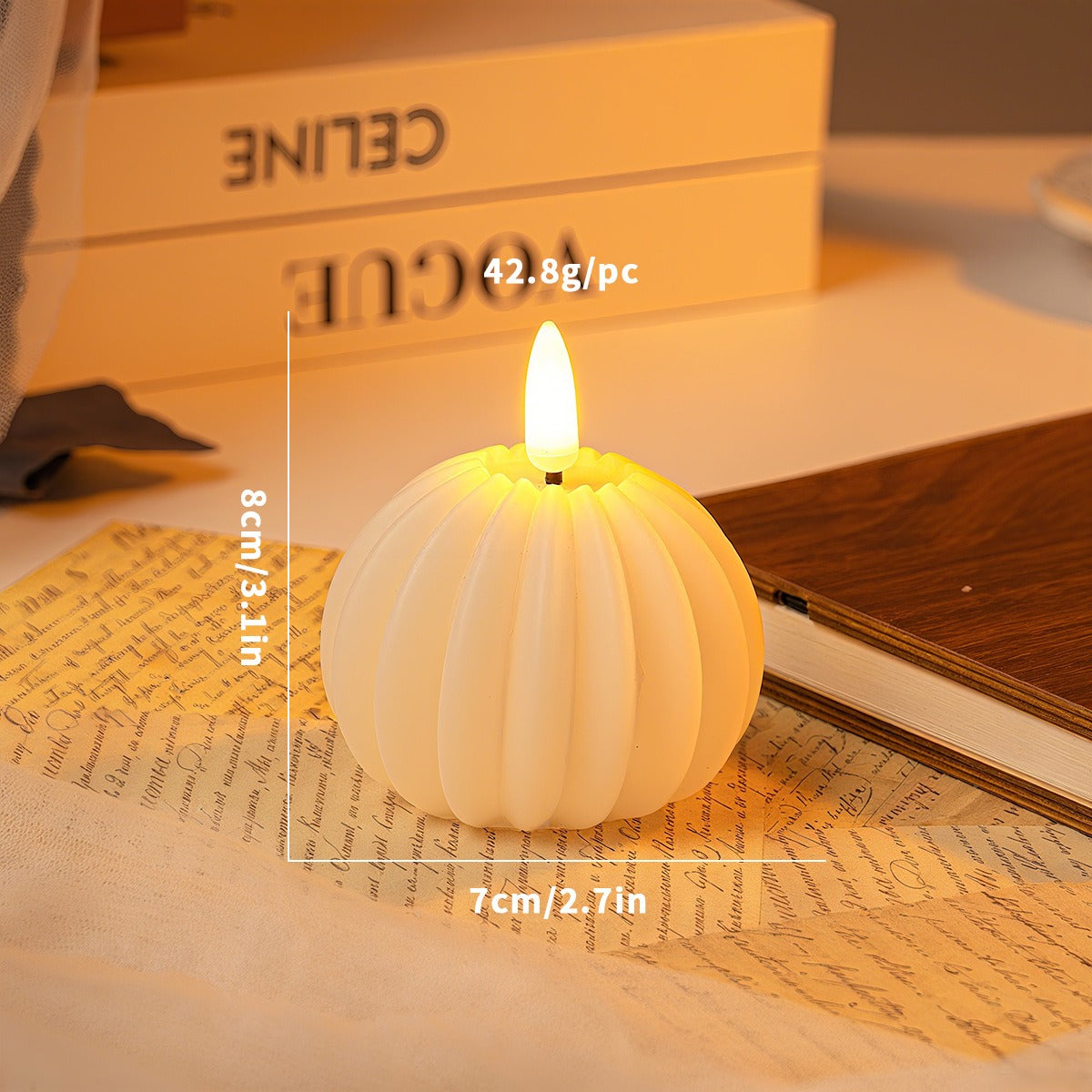 WinterShine – Elegante LED-Kerze im Schneeball-Design